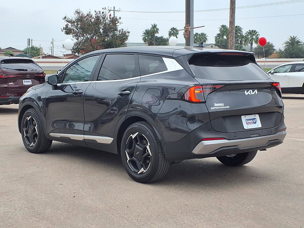 2026 Kia Sportage EX - Photo 6