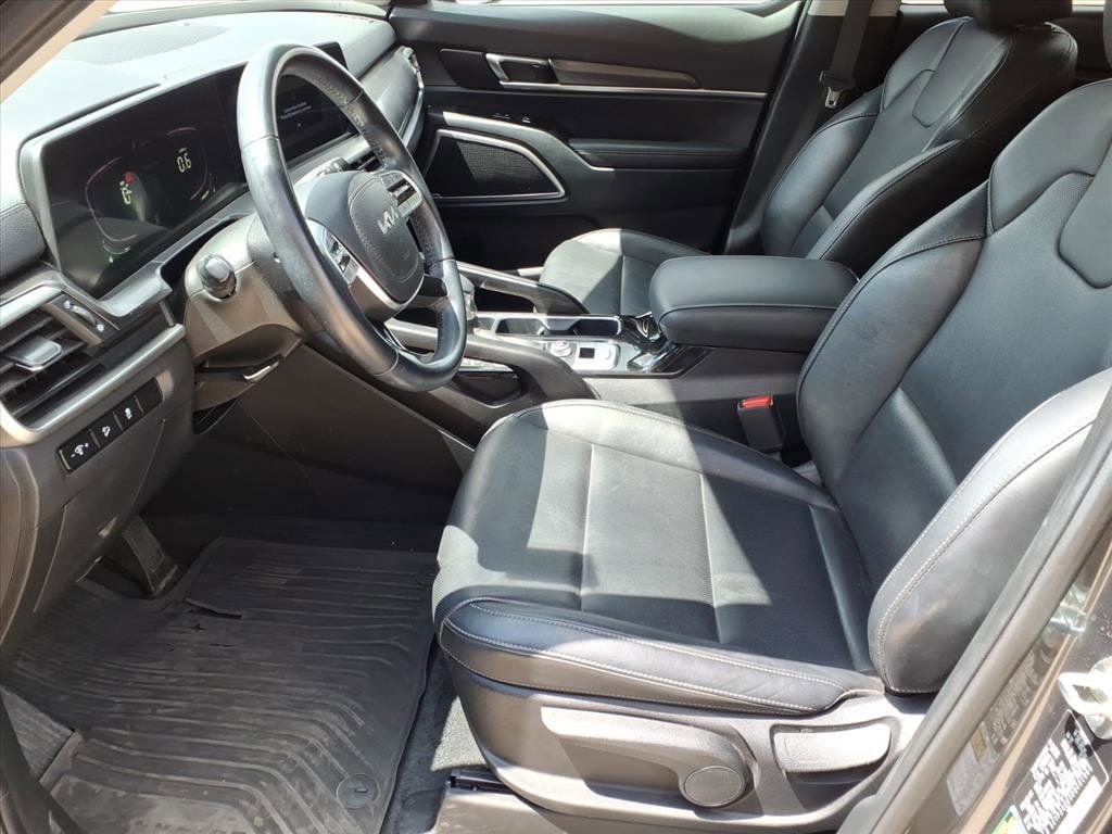 2024 Kia Telluride LX - Photo 12