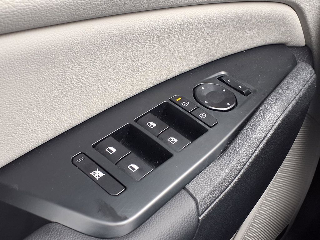 2026 Kia Sportage EX - Photo 20