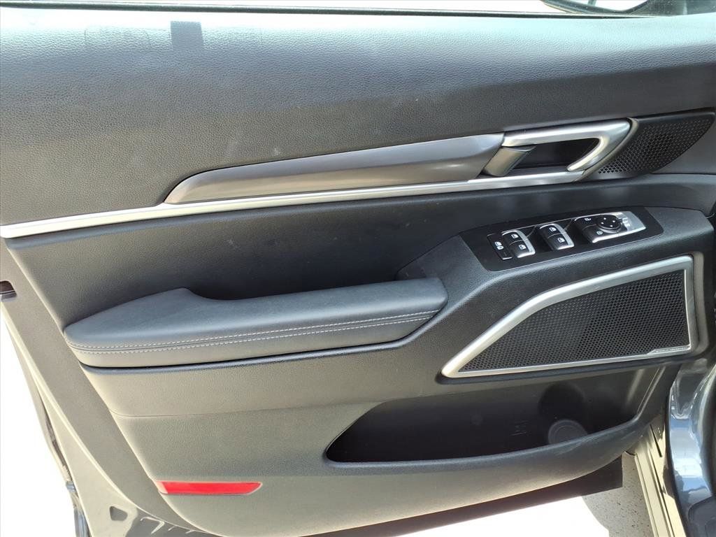 2024 Kia Telluride LX - Photo 11