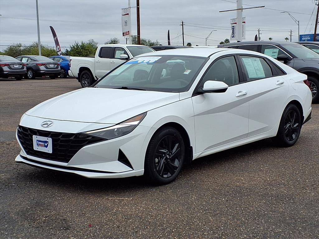 Used 2023 Hyundai Elantra SEL Sedan