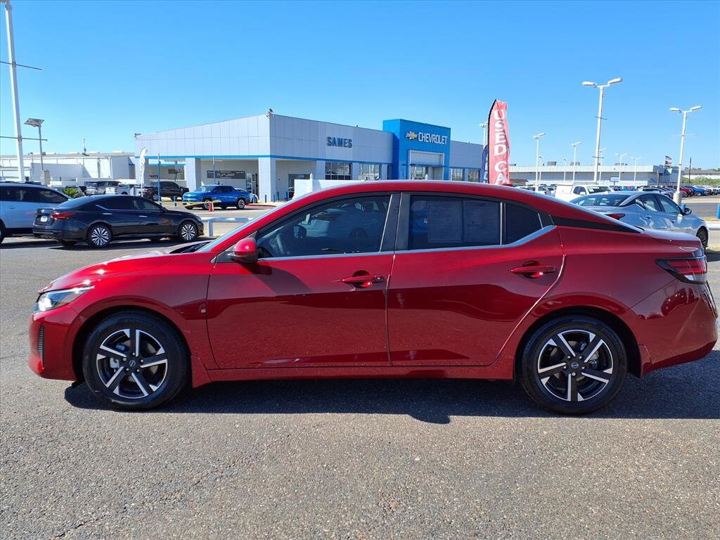 2025 Nissan Sentra SV photo 4
