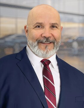 Staff member Antonio Loranca from ID_222d8f