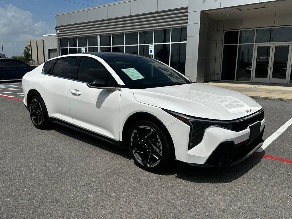 Certified 2025 Kia K4 GT-Line Sedan