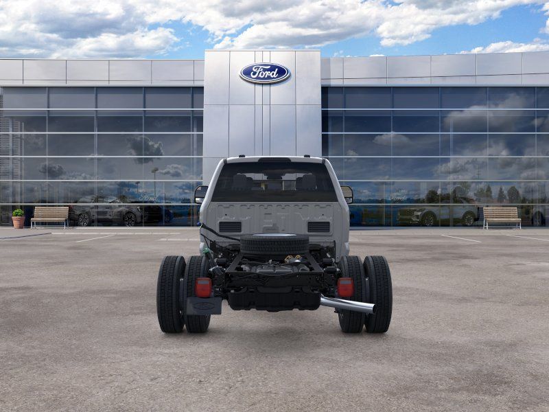 2026 Ford F-550 Super Duty Chassis Cab XL - Photo 5