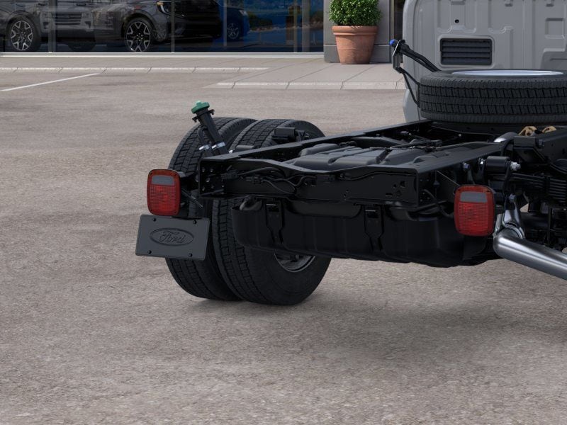 2026 Ford F-550 Super Duty Chassis Cab XL - Photo 21