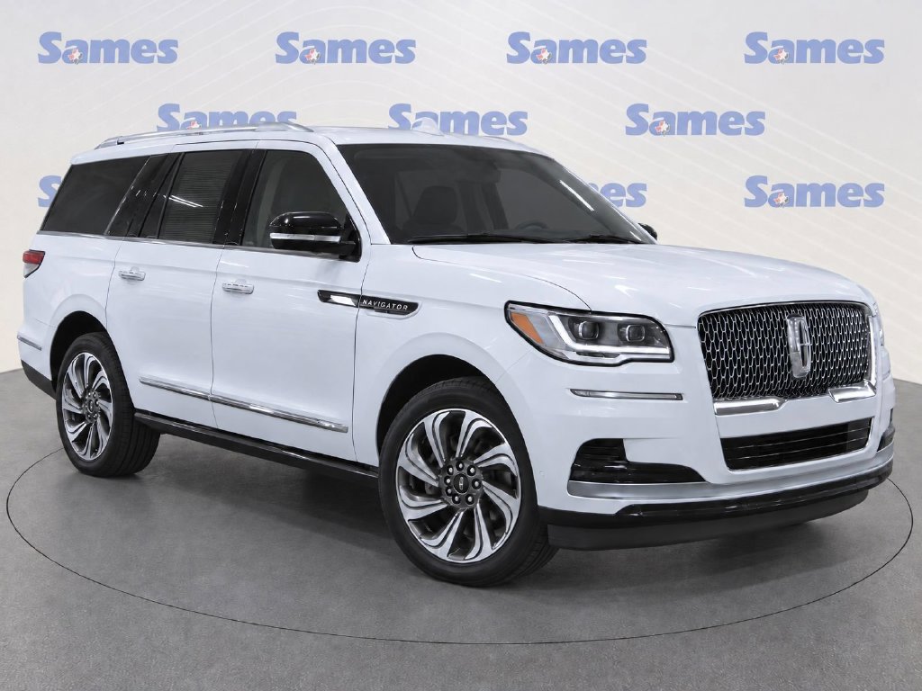 2023 Lincoln Navigator L