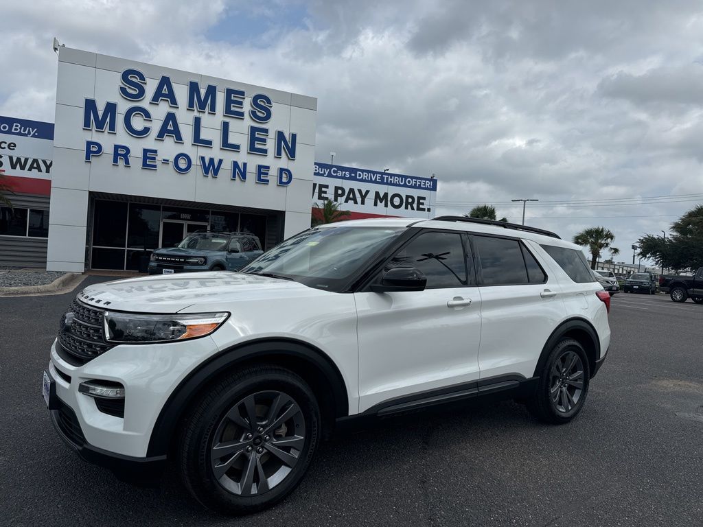 2022 Ford Explorer XLT RWD's photo