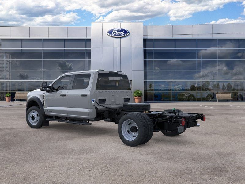 2026 Ford F-550 Super Duty Chassis Cab XL - Photo 4