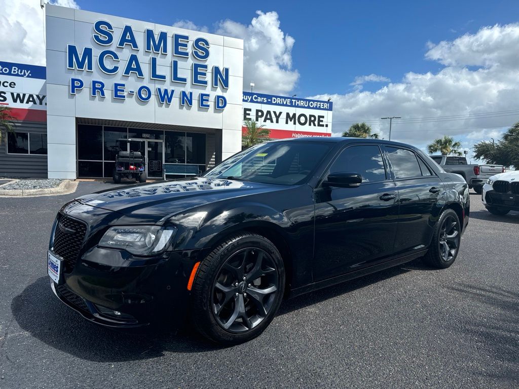 2023 Chrysler 300 S's photo