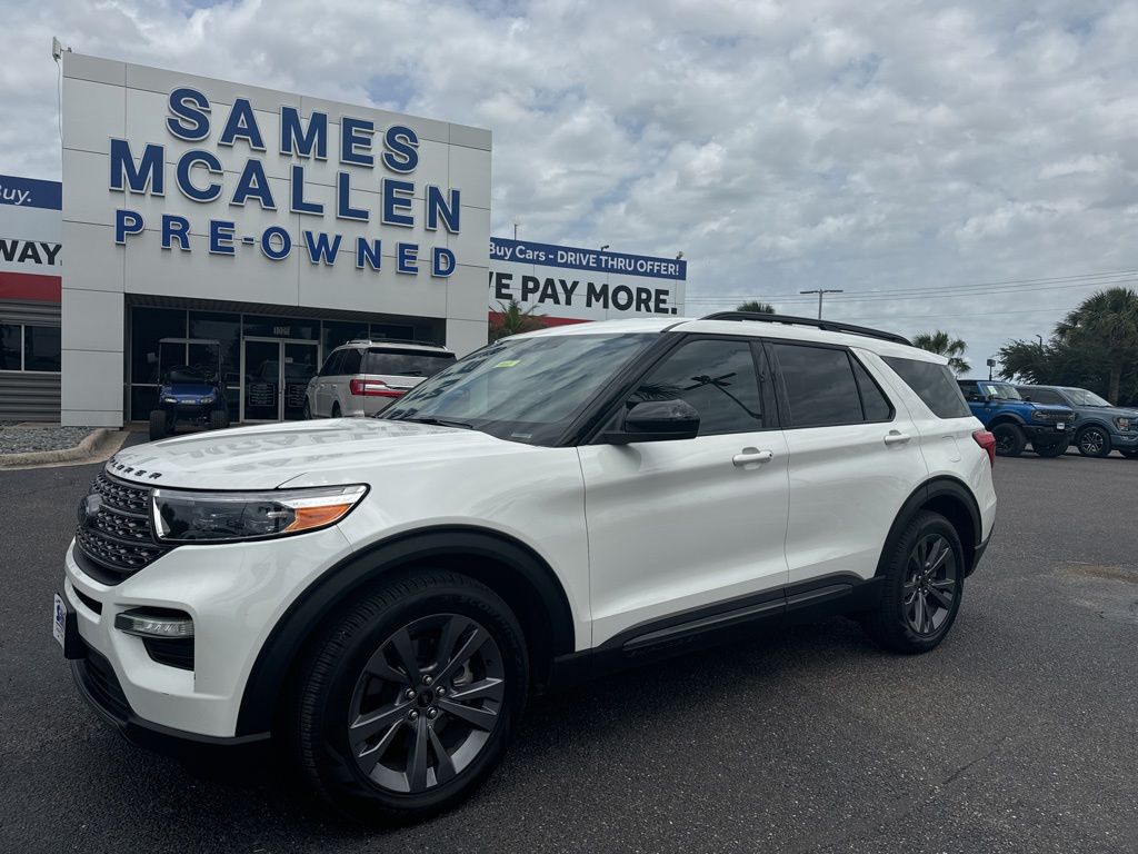 2023 Ford Explorer XLT RWD's photo