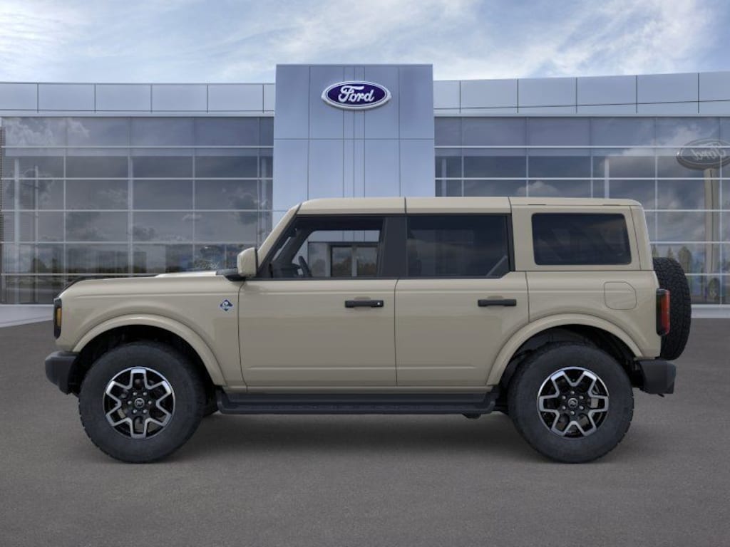 New 2026 Ford Bronco Outer Banks SUV