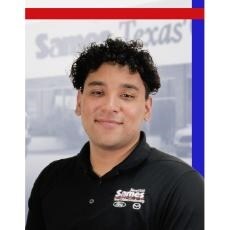 Staff member Tony Gil from ID_5bca98