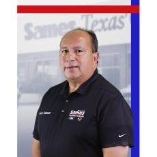 Staff member Gerardo Salazar from ID_5bca98