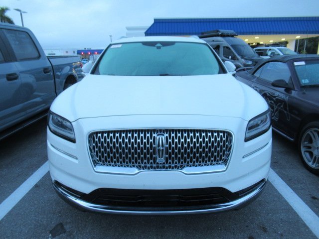 2022 Lincoln Nautilus Standard photo 2