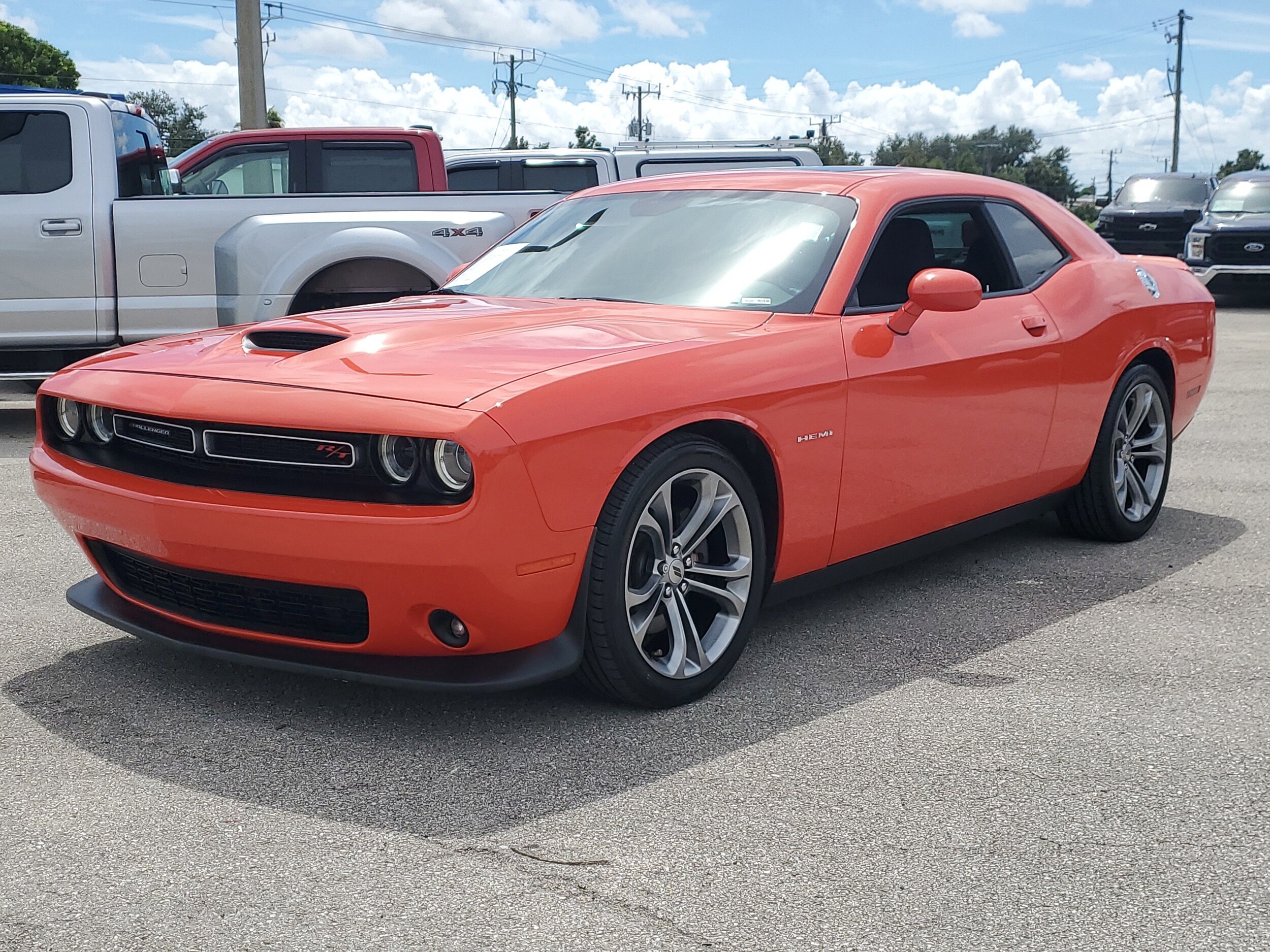 2020 Dodge Challenger R/T photo 2