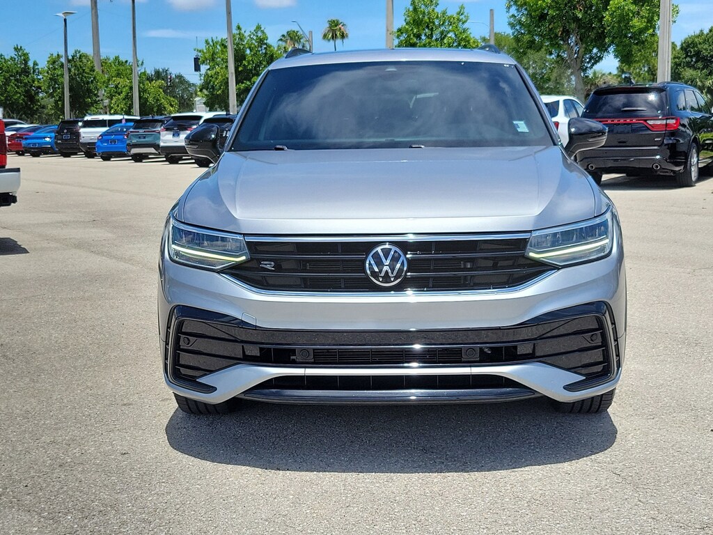 Certified 2022 Volkswagen Tiguan 2.0T SE R-Line Black SUV