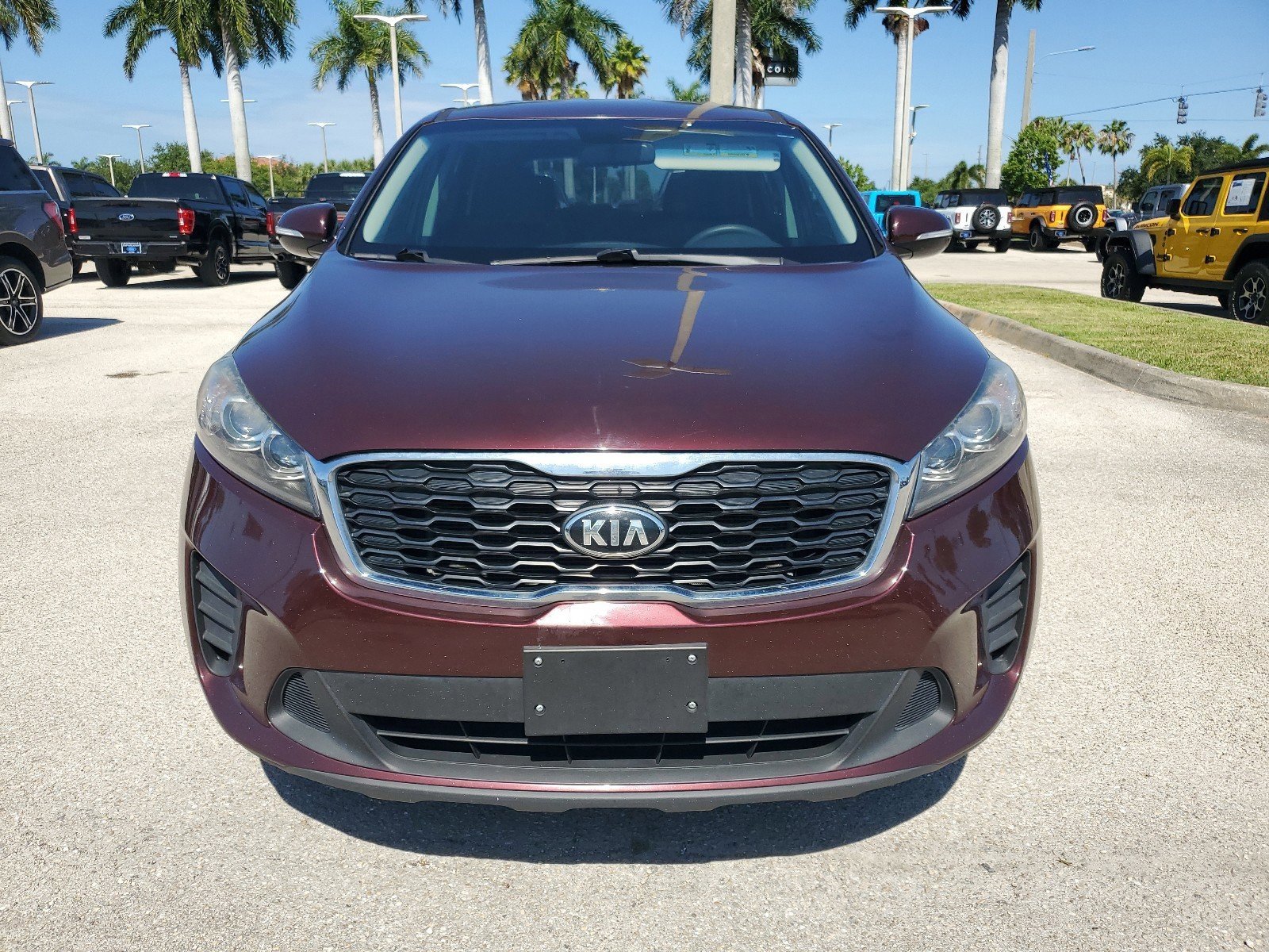 Used 2019 Kia Sorento LX with VIN 5XYPGDA59KG475459 for sale in Fort Myers, FL