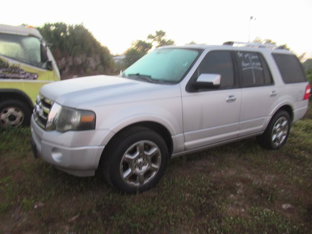 2013 Ford Expedition Limited photo 3