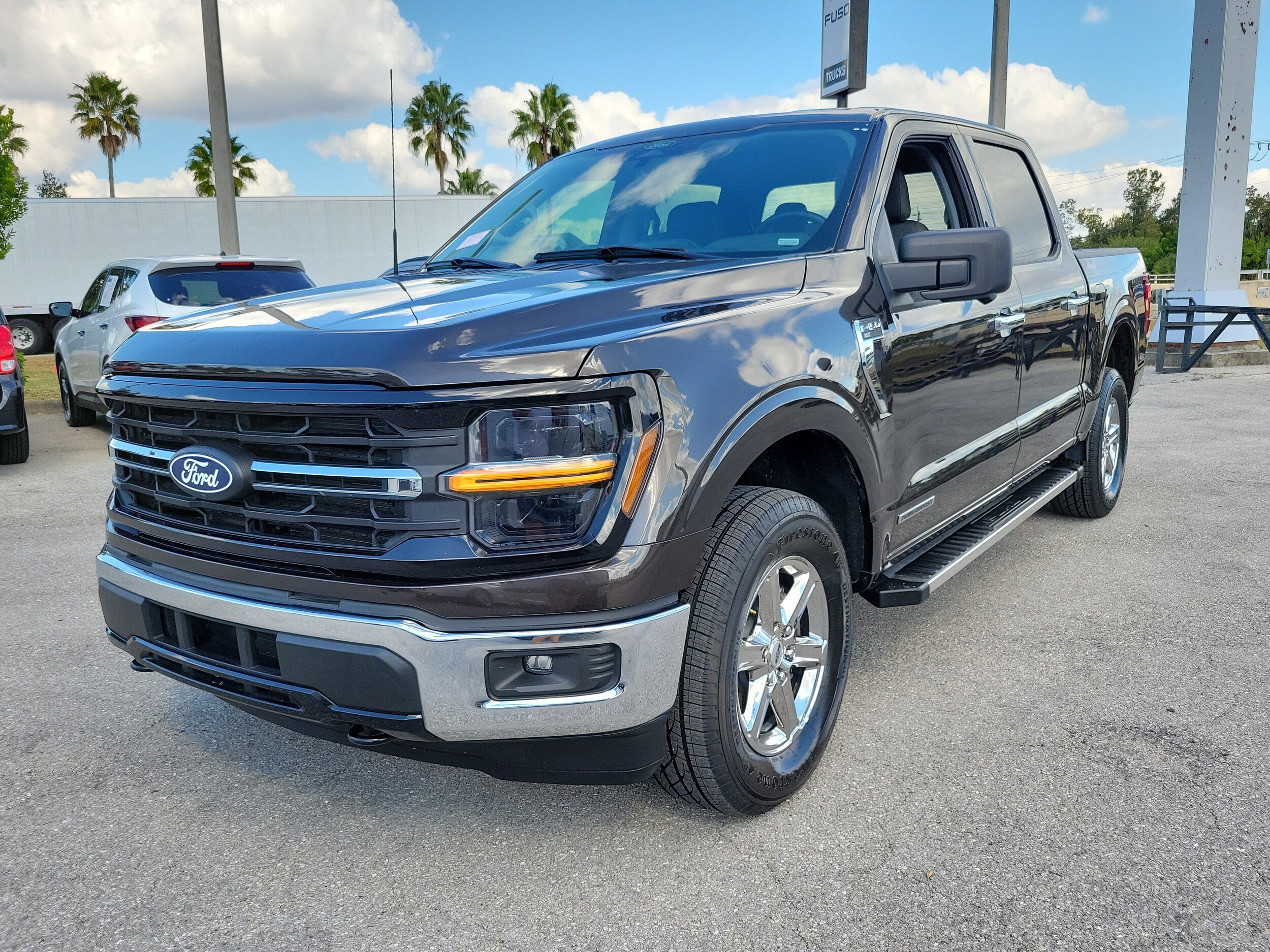 2024 Ford F-150 XLT photo 3