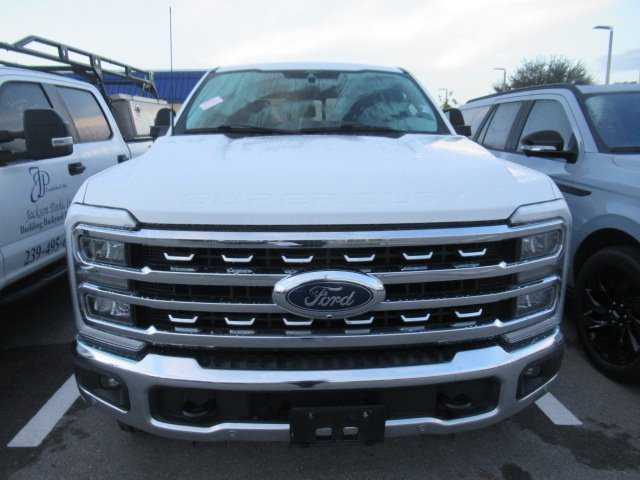 2024 Ford F-250 Lariat photo 2