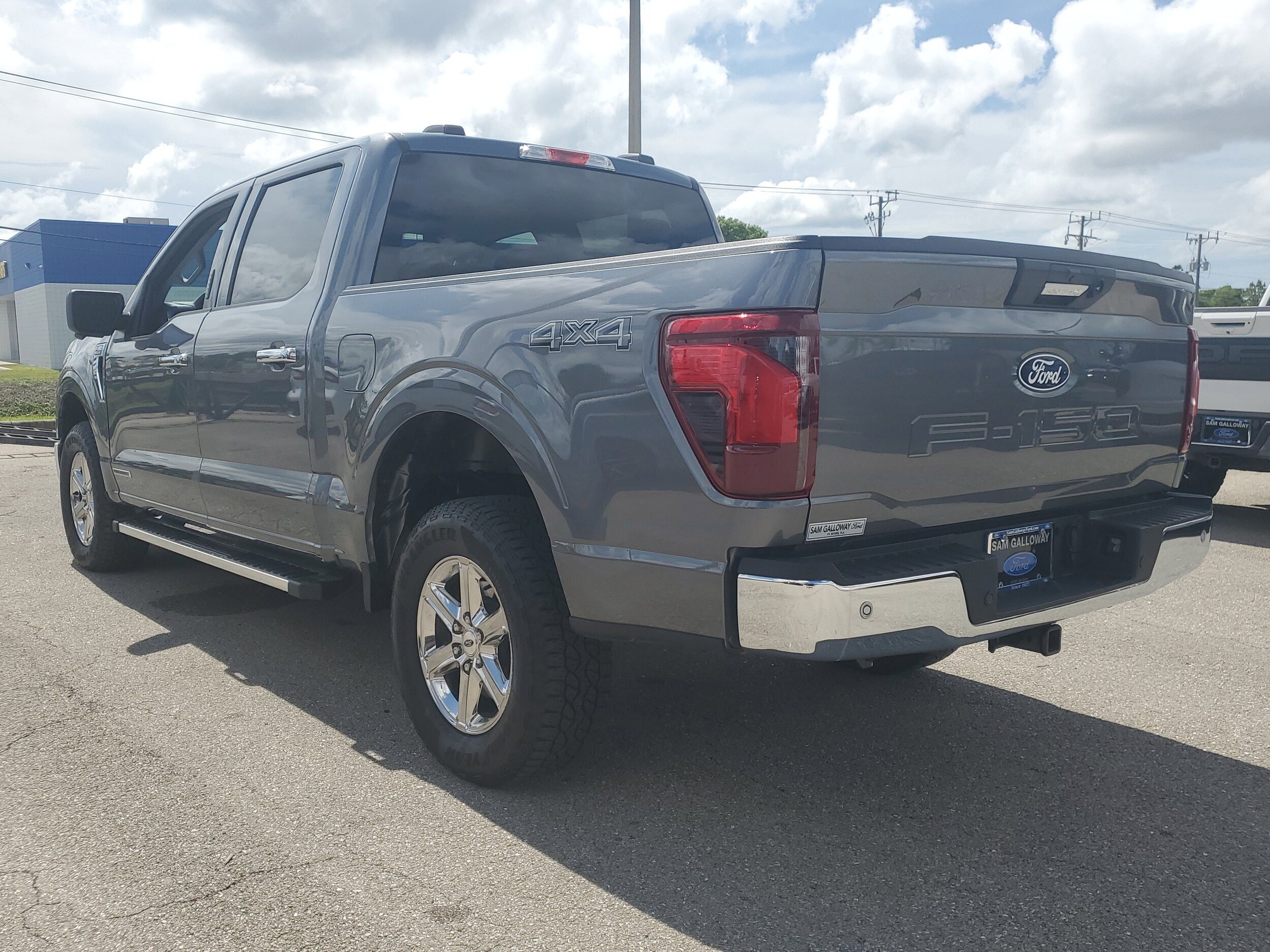 2024 Ford F-150 XLT photo 4