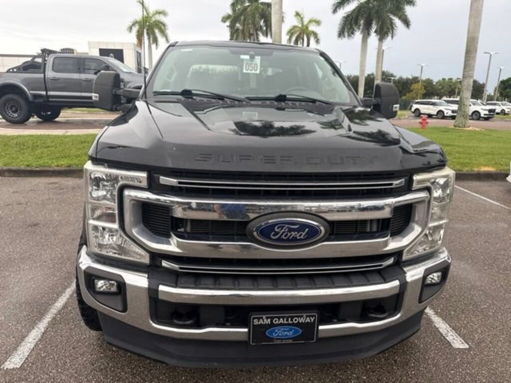 Used 2022 Ford F-250 XLT Crew Cab Truck