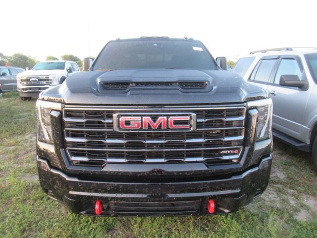 Used 2025 GMC Sierra 2500HD AT4 Crew Cab Short Bed Truck