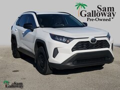 2019 Toyota RAV4 LE SUV