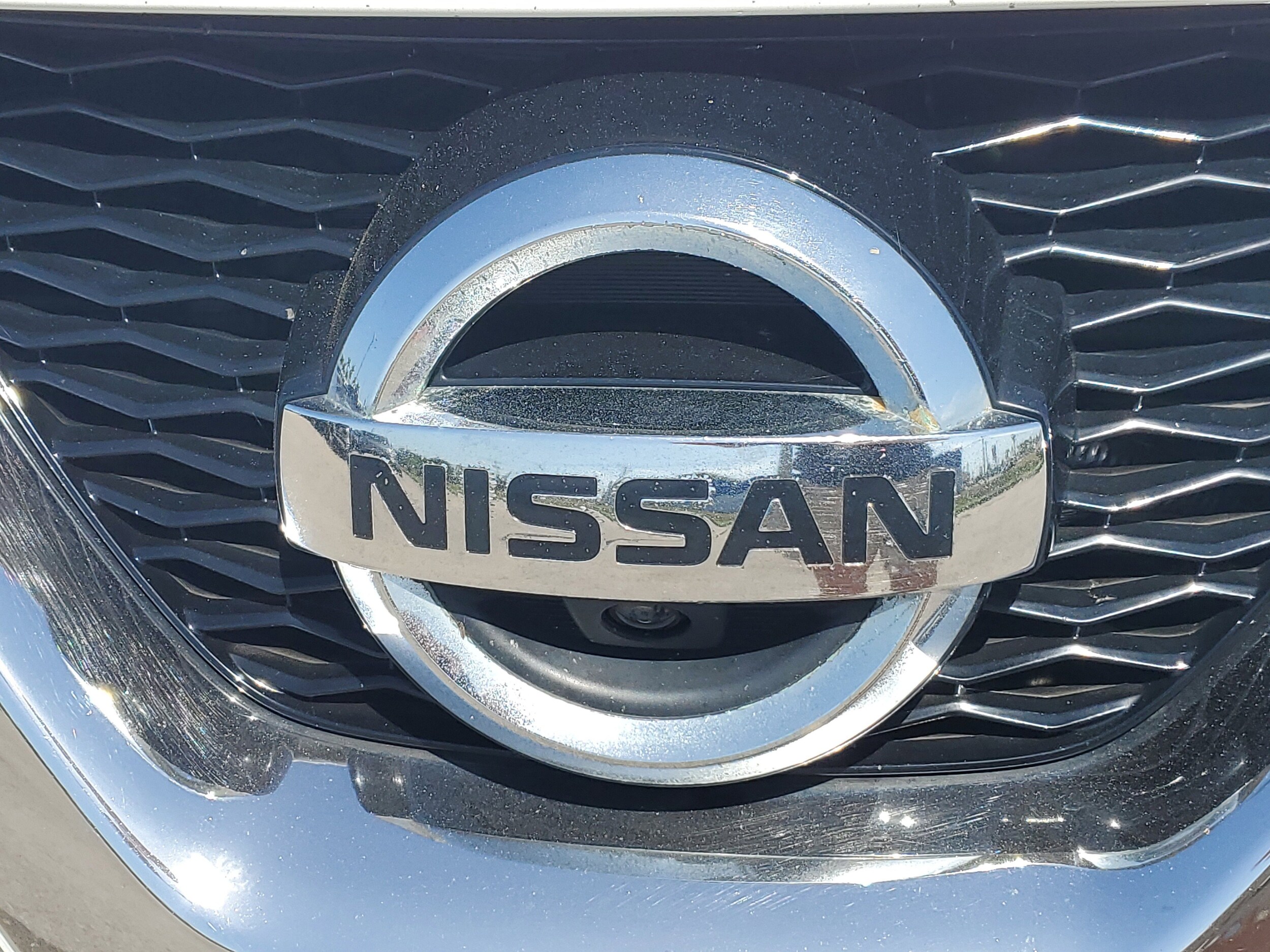 2014 Nissan Rogue SL photo 3