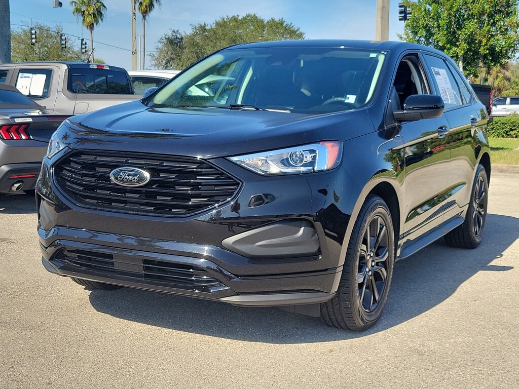 Used 2022 Ford Edge SE SUV