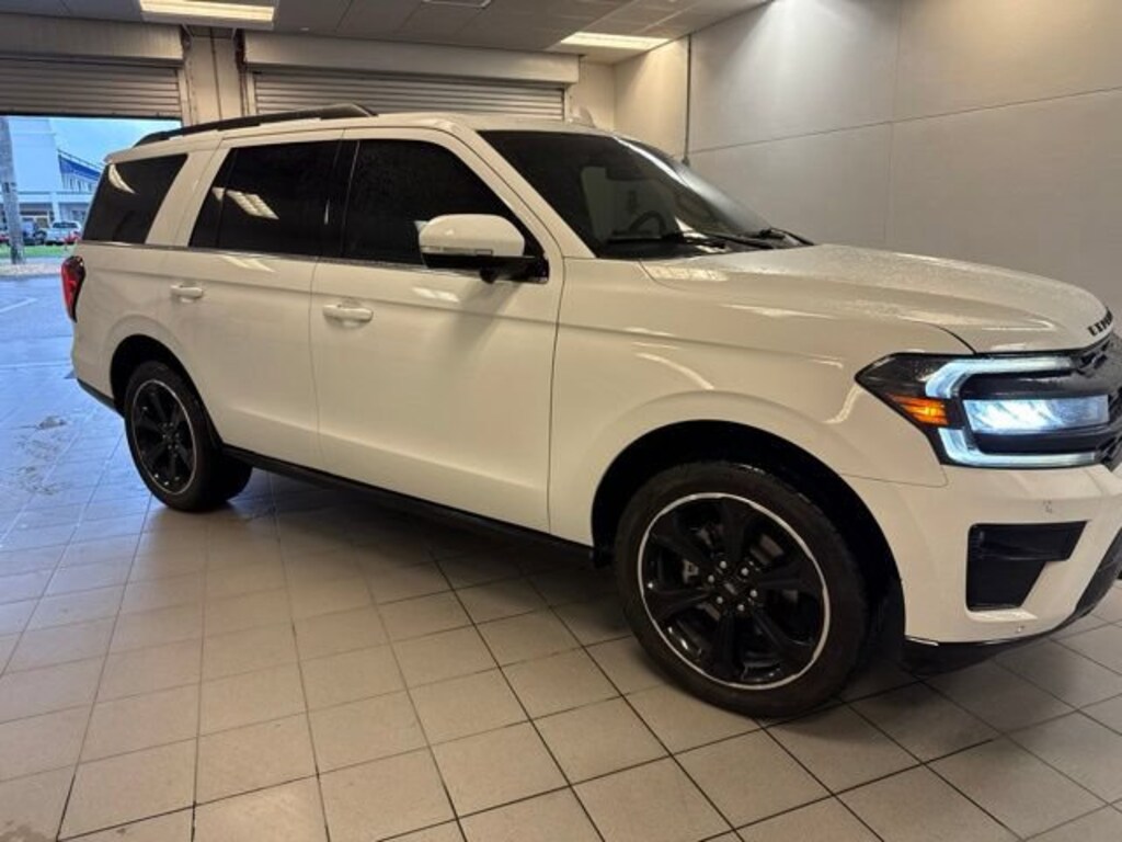 Used 2023 Ford Expedition