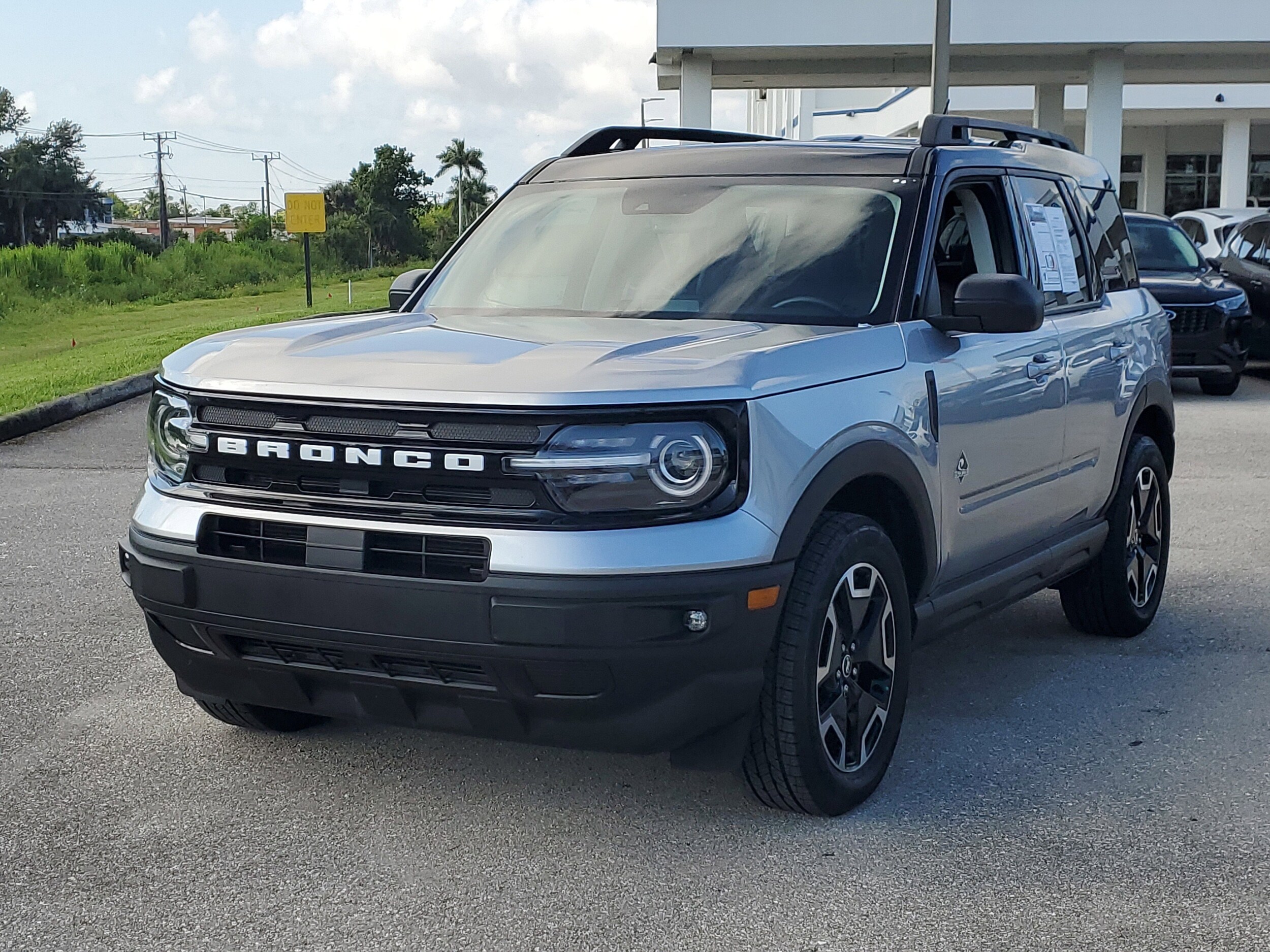 2023 Ford Bronco Sport Outer Banks photo 3