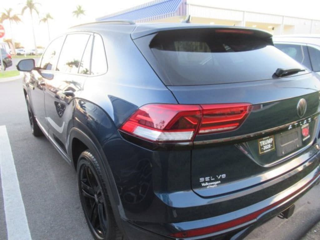 Certified 2023 Volkswagen Atlas Cross Sport 3.6 V6 SEL R-Line Black SUV