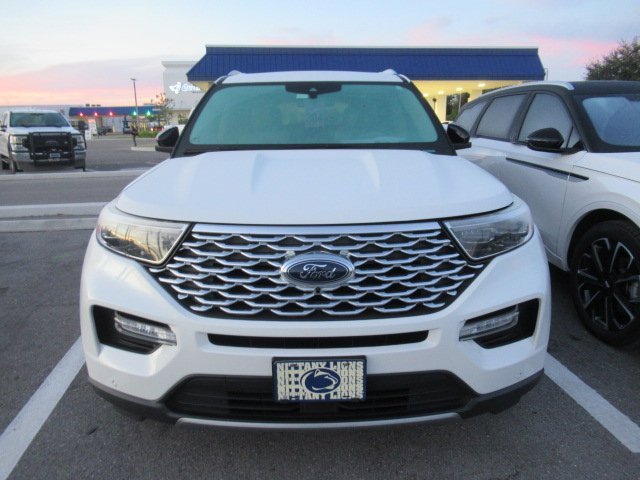 2020 Ford Explorer Platinum photo 2