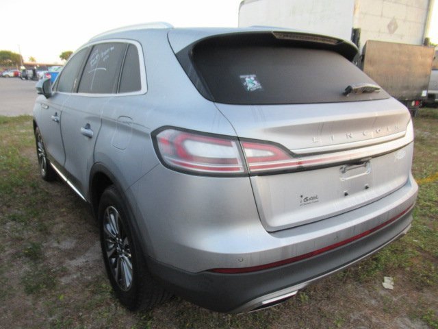 2021 Lincoln Nautilus Standard photo 4