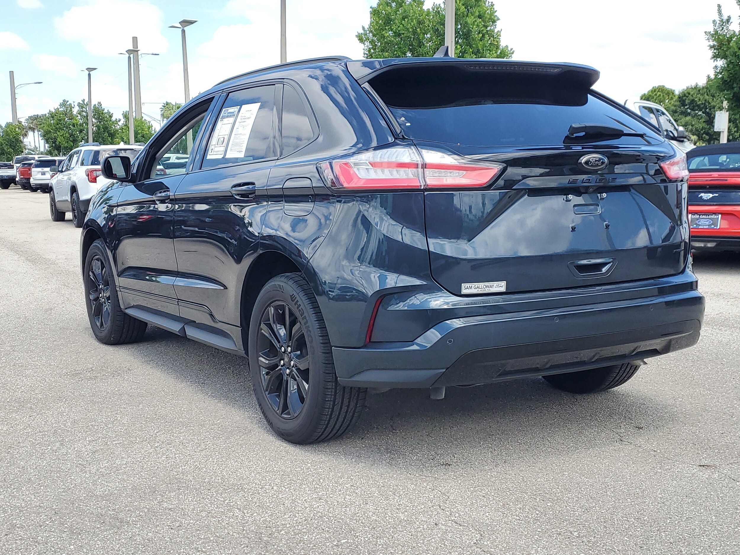 2024 Ford Edge SE photo 3