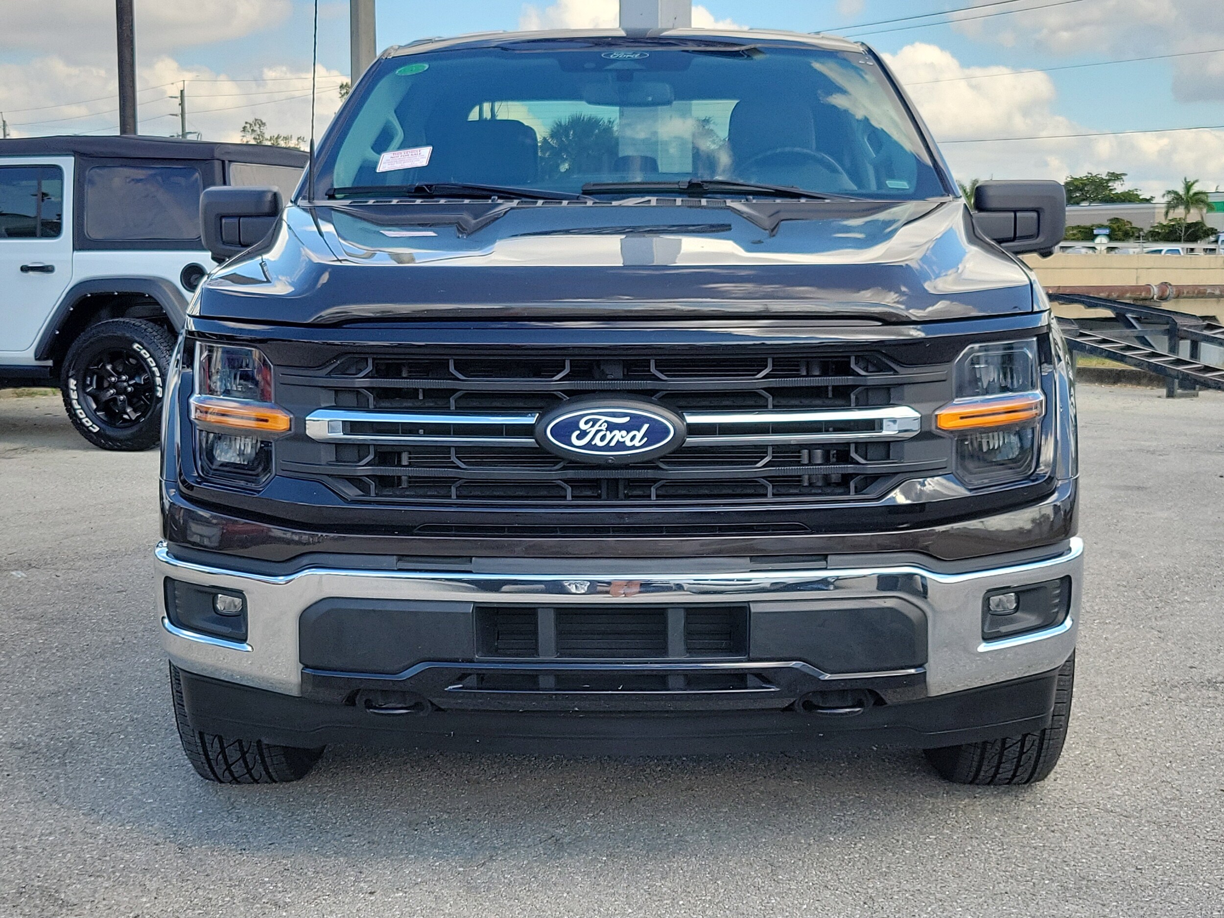 2024 Ford F-150 XLT photo 2