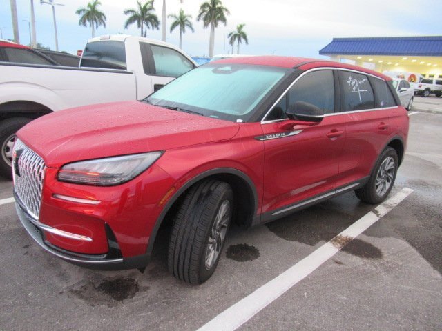 2024 Lincoln Corsair Premiere photo 3