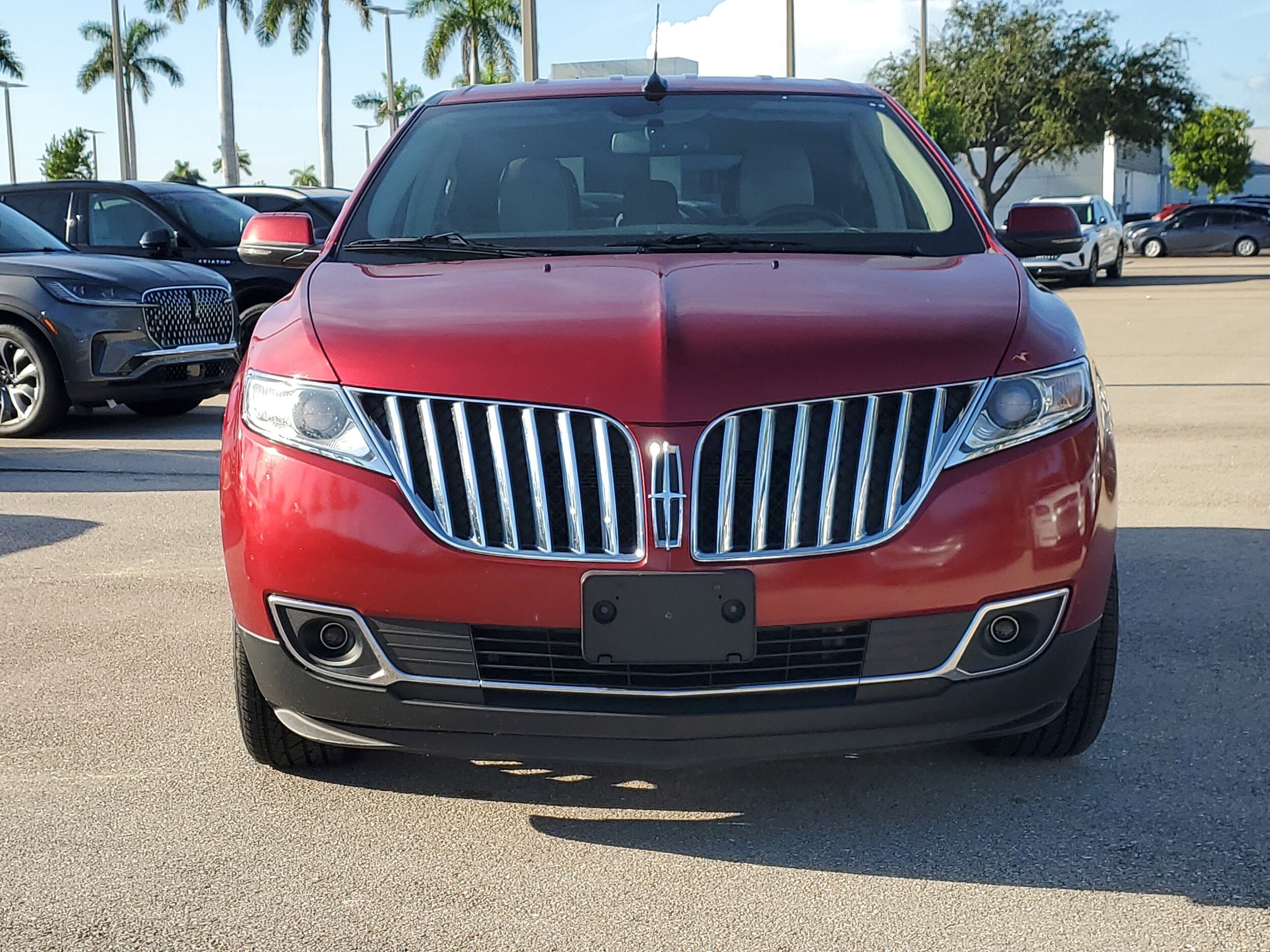 2013 Lincoln MKX Base photo 2