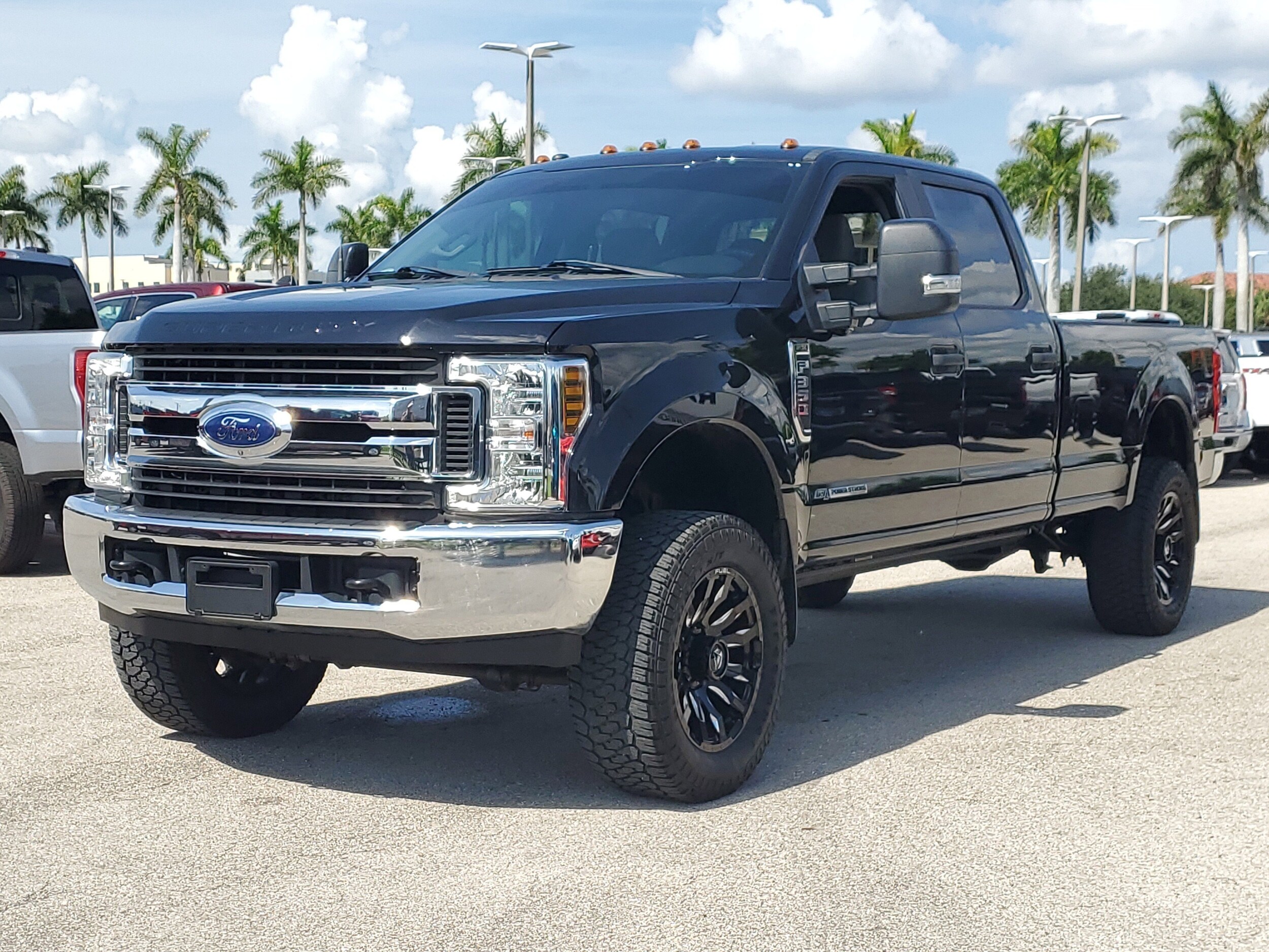 2019 Ford F-350 XL photo 3
