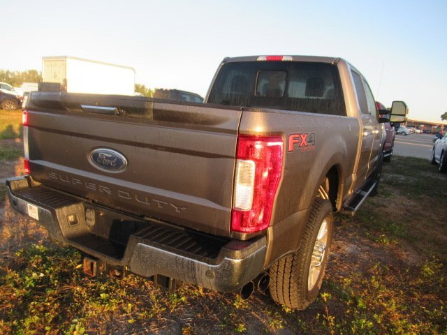 2018 Ford F-250 Lariat photo 4