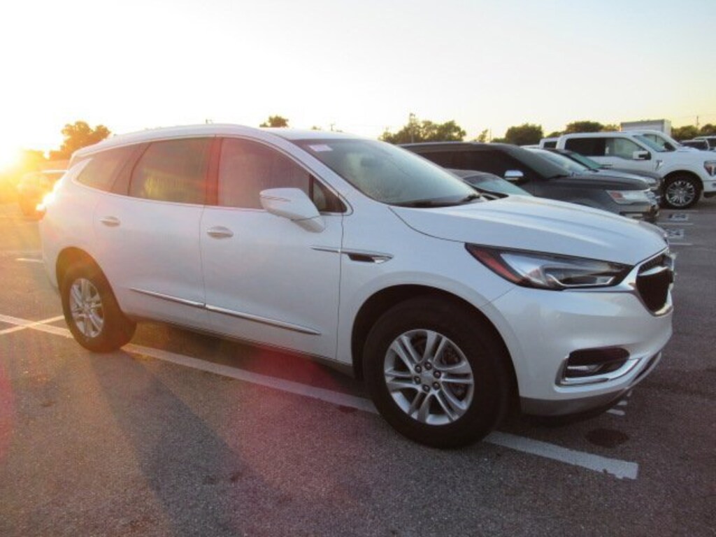 Used 2021 Buick Enclave Essence FWD Essence