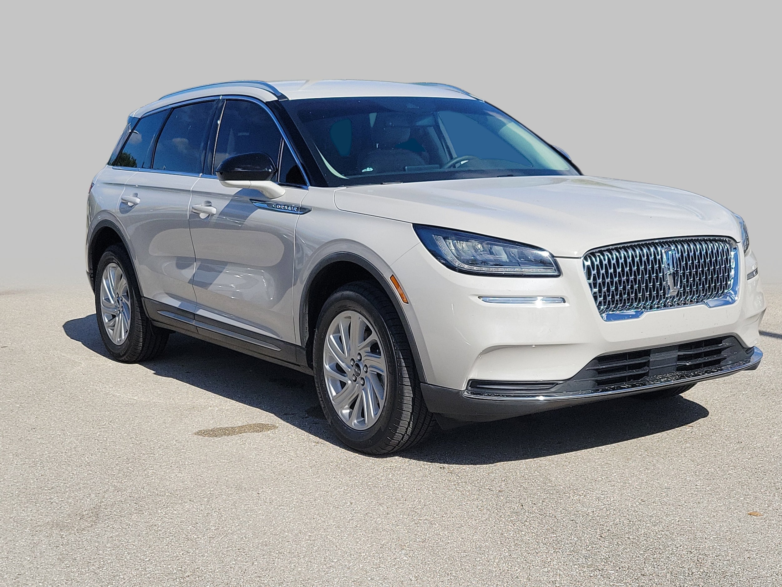 2022 Lincoln Corsair FWD's photo