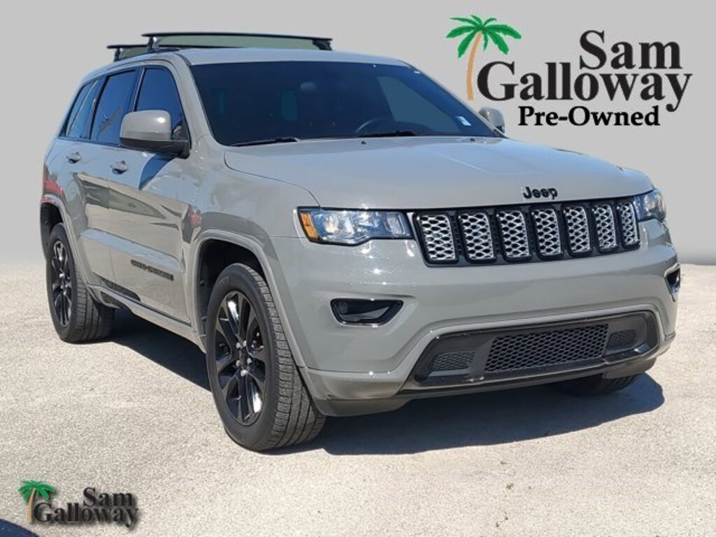 Used 2021 Jeep Grand Cherokee Laredo SUV