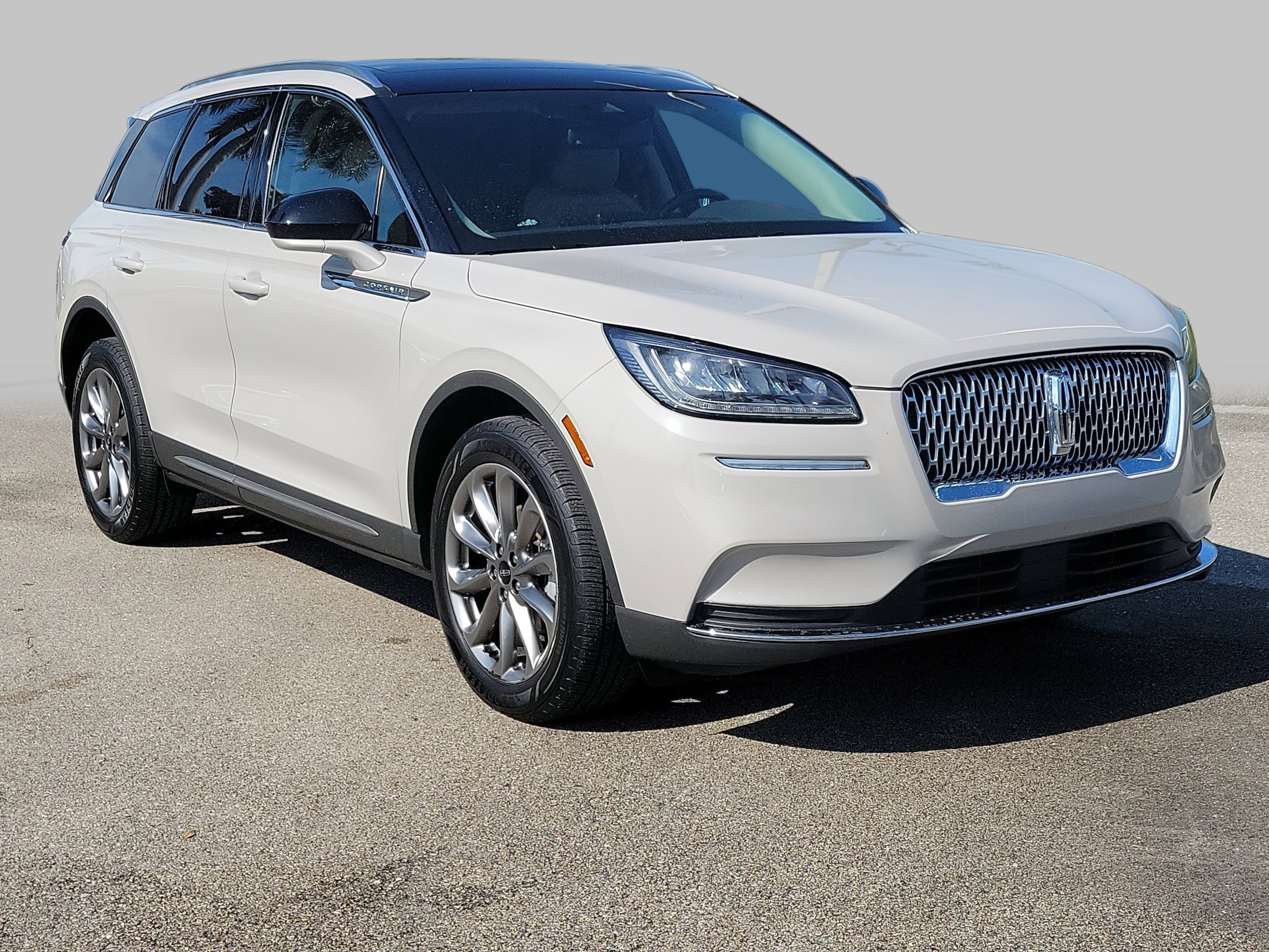 2022 Lincoln Corsair Base