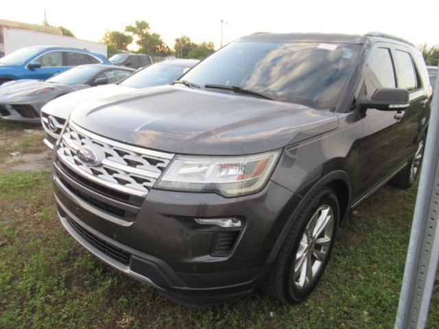 2019 Ford Explorer XLT photo 3