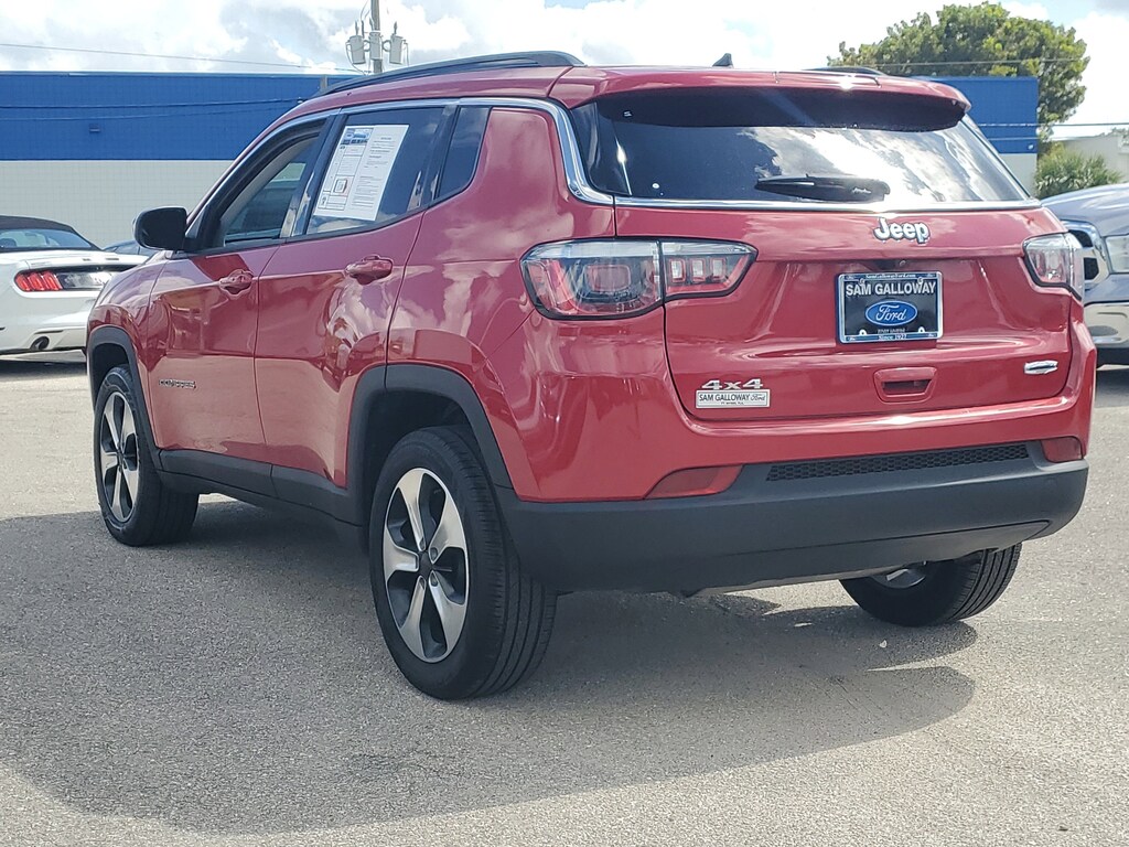 Used 2018 Jeep Compass Latitude SUV