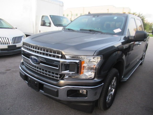 2020 Ford F-150 XLT photo 2