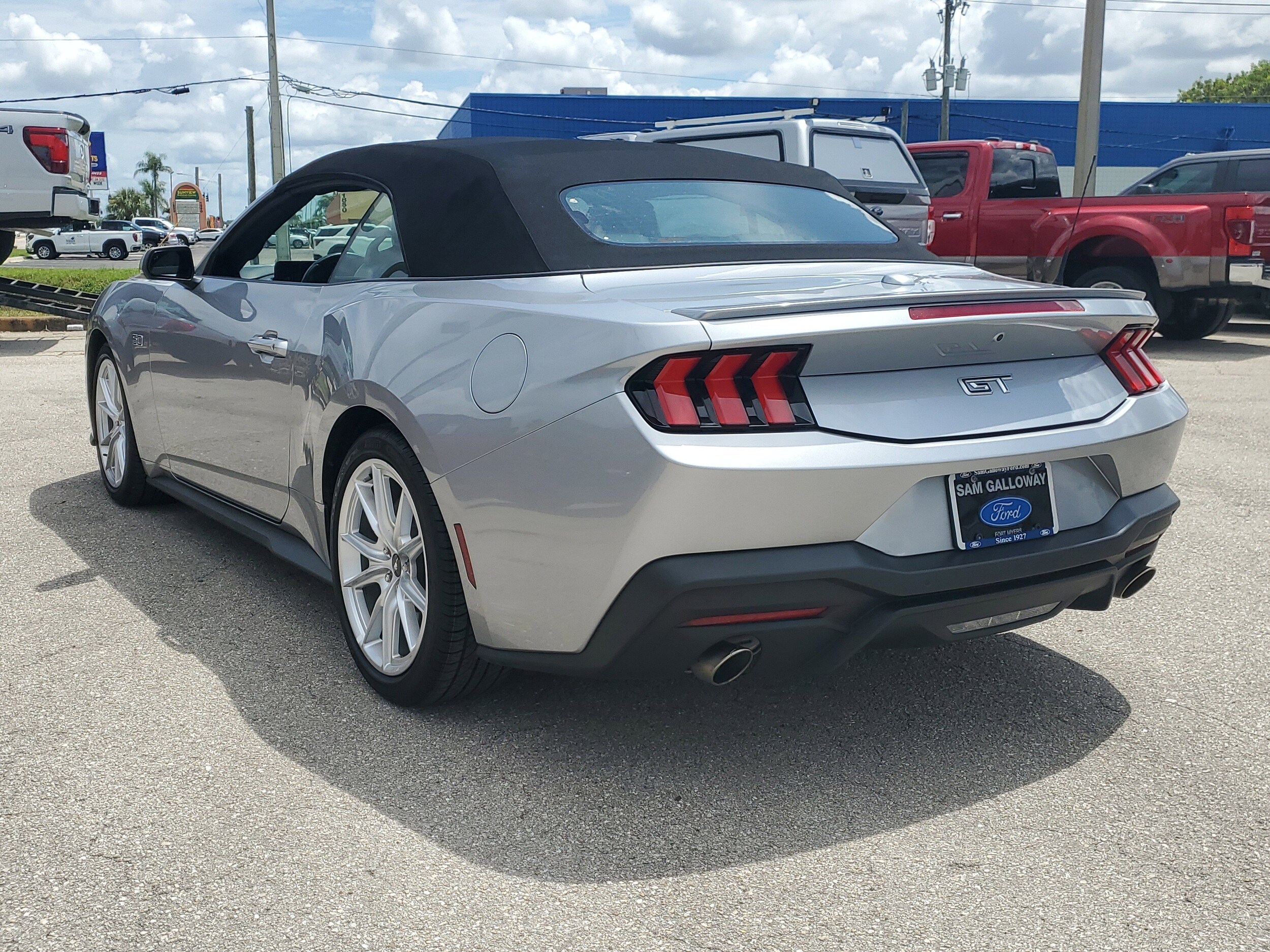 2024 Ford Mustang GT Premium Convertible photo 4